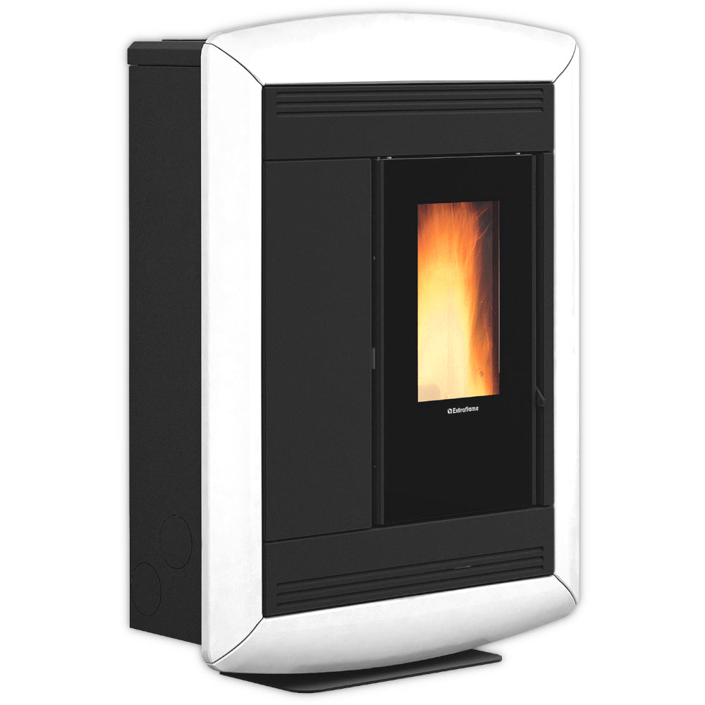 schmaler Extraflame kanalisierter Pelletofen SOUVENIR PLUS LUX 5.0 mit abgerundeter weisser Front aus Majolika, Sichtscheibe und Sockel| Klimaworld.com
