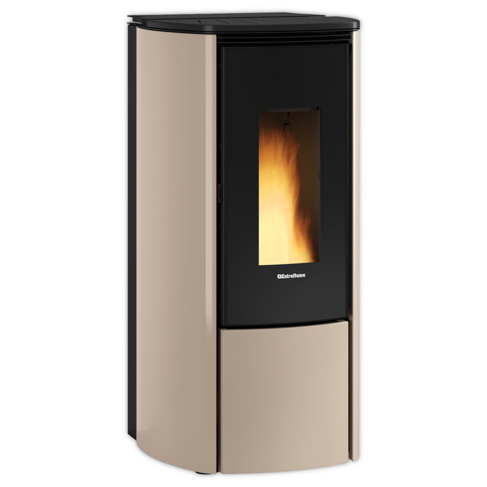 Extraflame beluefteter Pelletofen KATIA 9 5.0 EVO in Taupe mit schwarzer Glasfront und sichtbarer Flamme, abgerundeten Seiten | Klimaworld.com