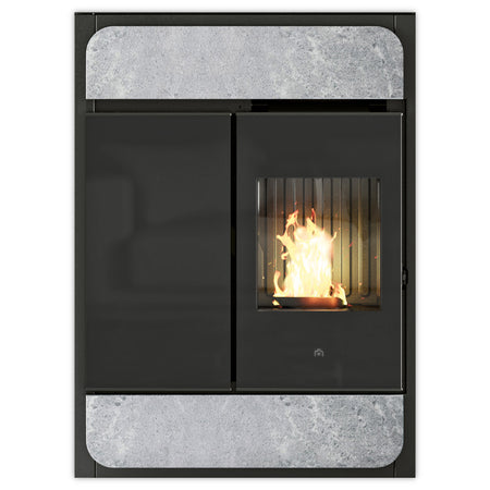 Edilkamin Pelletofen BILD 9+ AT BACK mit schwarzer Front, rechter Sichtscheibe und Naturstein-Verkleidungsplatten | Klimaworld.com