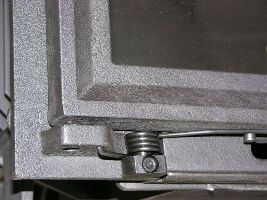 Beispiel Montage - Federmechanismus für selbstschliessende Tür 