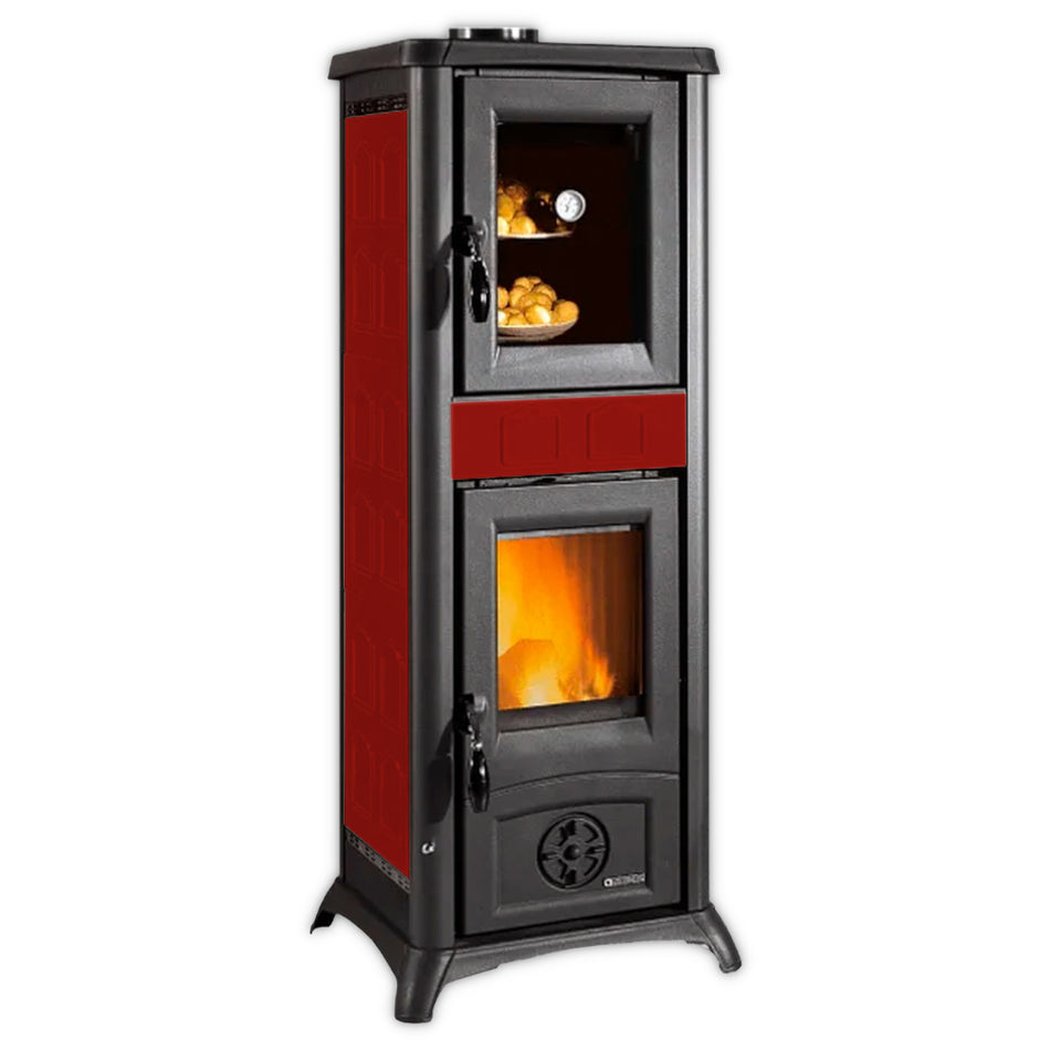 La Nordica Kuechenofen GEMMA FORNO.16 Bordeaux, Seitenansicht mit Beispiel Backfach und Flammenbild | klimaworld.com