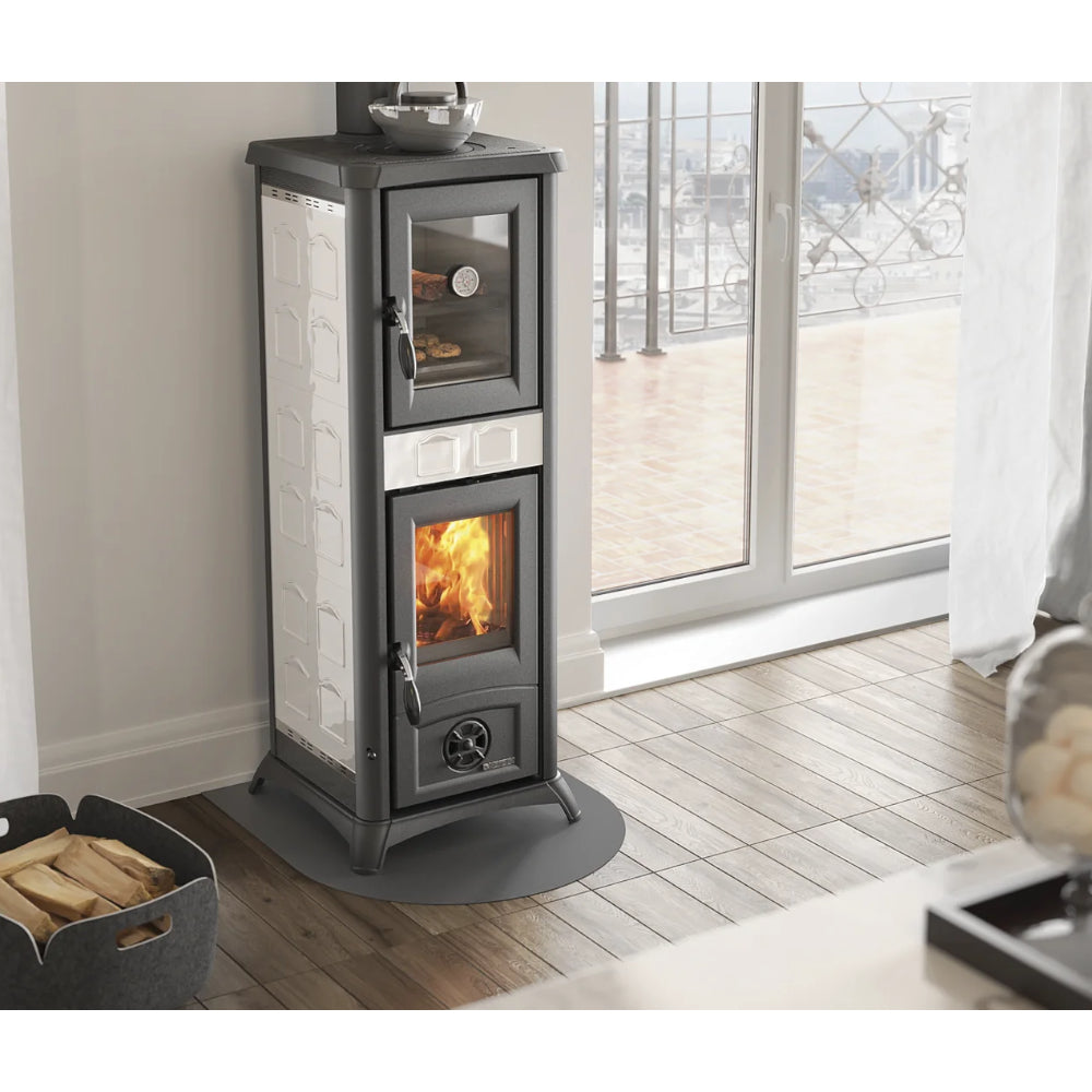 La Nordica Kuechenofen GEMMA FORNO weiss im Beispiel modernes Wohnzimmer | klimaworld.com