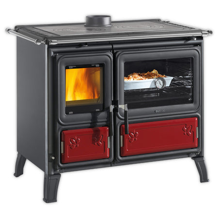 La Nordica Holzherd MILLY.16 aus Stahl mit Kochplatte oben, Feuerraum links, Backofen mit Glas rechts | Klimaworld.com