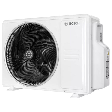 BOSCH Climate 5000 M Aussengeraet seitlich mit Luefter sichtbar | klimaworld.com
