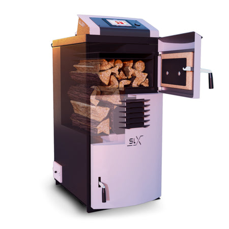 Schraegansicht des Attack Holzvergasers SLX mit geoeffneter oberer Brennkammer | klimaworld.com