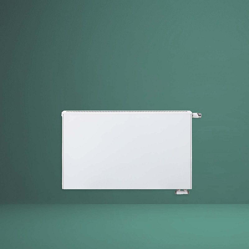 HM Universalheizkoerper THEMA UNI  Plan | Ambientebild grün | Typ 22 | 600x1400 mm | rechts | klimaworlv.com

