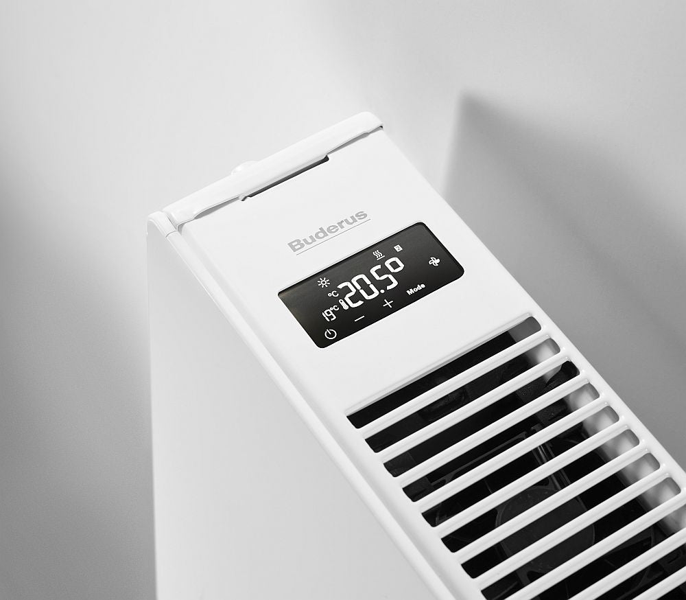 Buderus Niedertemperaturheizkoerper Logatrend VC-Plan WP+ | Ansicht Touch-Display | klimaworlv.com