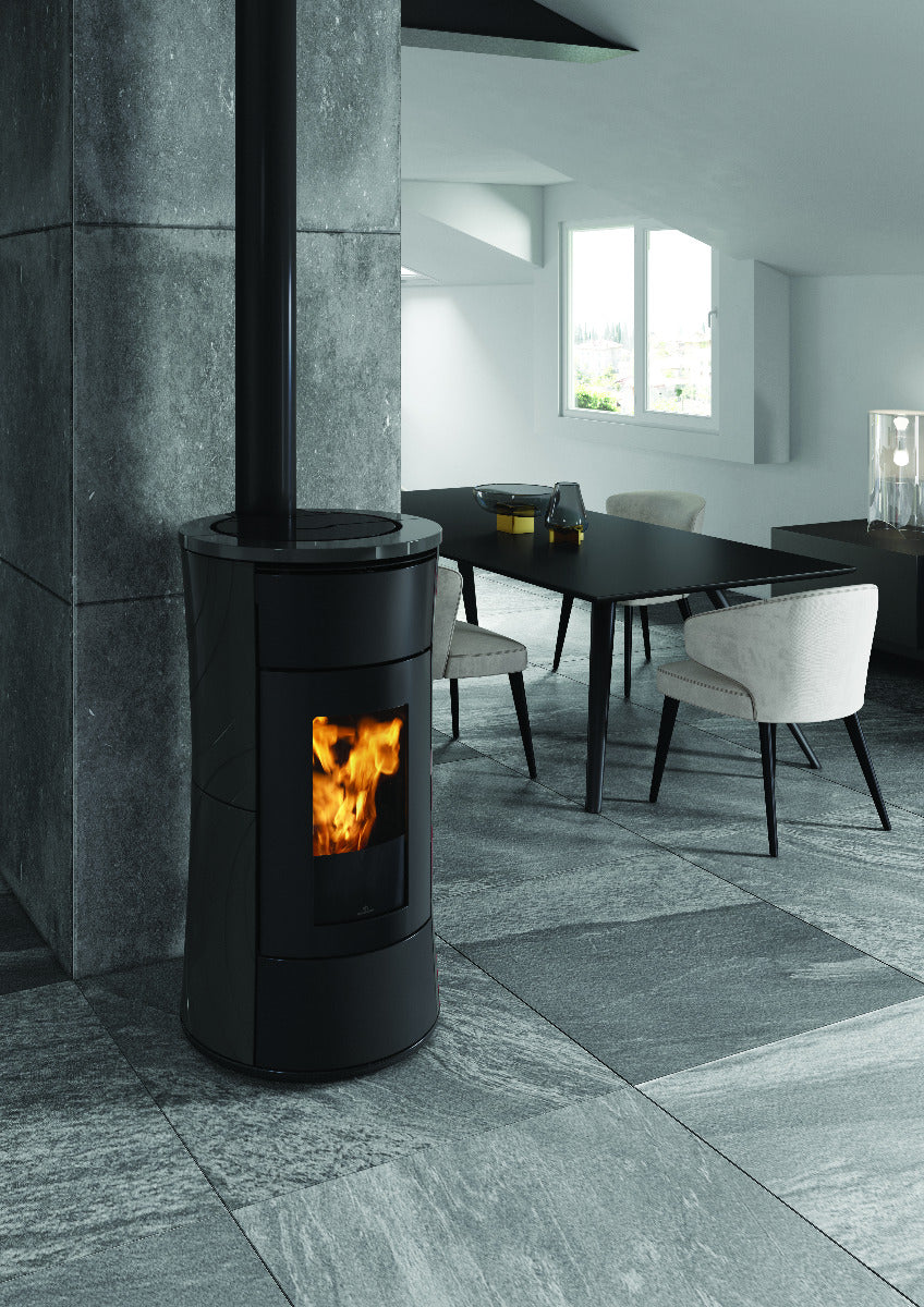 Edilkamin Cherie 11 Evo ATC Keramik dunkelgrau Ambiente