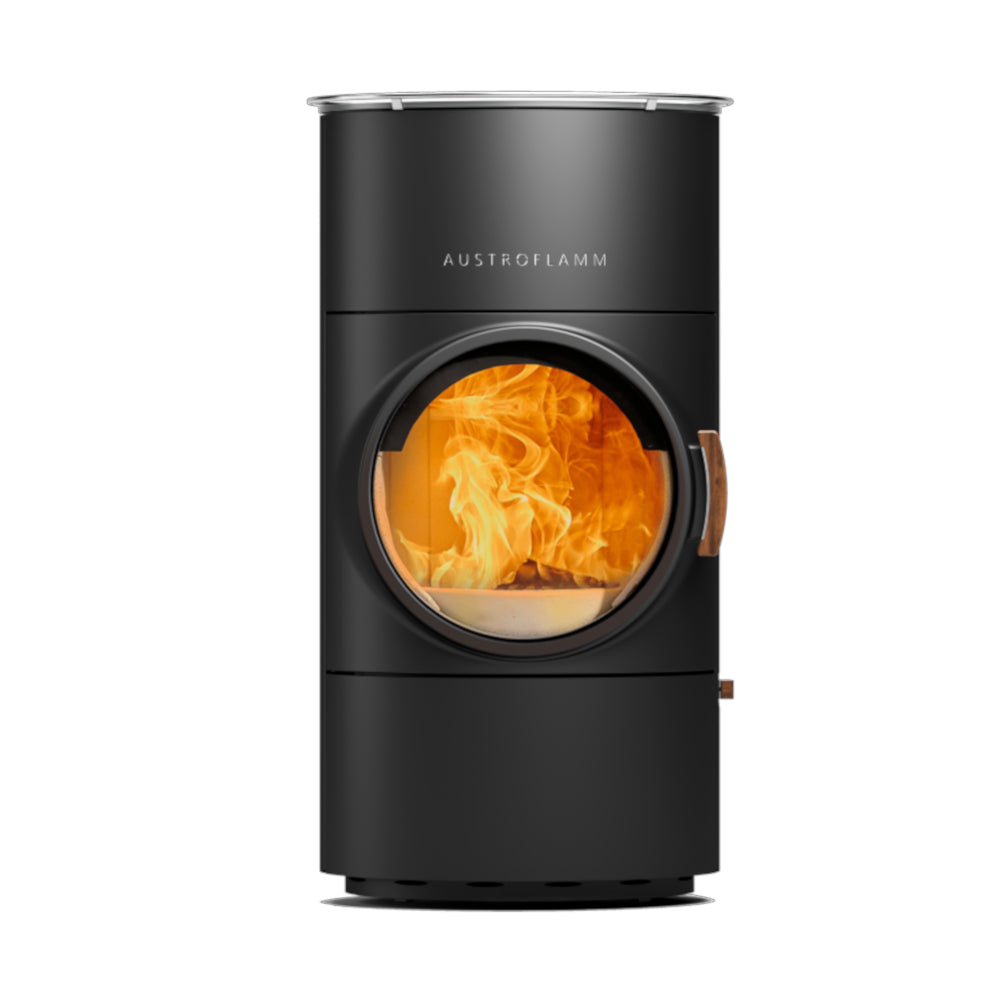Schwarzer Austroflamm Kaminofen Clou Compact Cook mit Flammenbild im runden Sichtfenster | Klimaworld.com