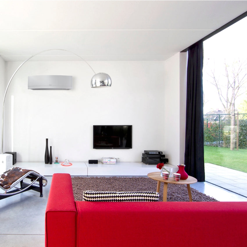 Daikin Emura R-32 Wandgerät silber FTXJ20MS Ambiente