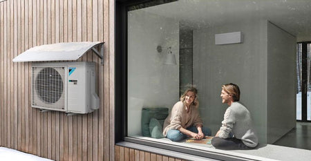 DAIKIN Stylish Monosplit Außeneinheit RXTA30B - Ambientebild