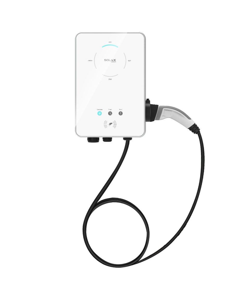 SolaX weisse Wallbox X3-EVC-11K (PXH), Frontansicht mit Beispiel Ladekabel und Display | klimaworld.com