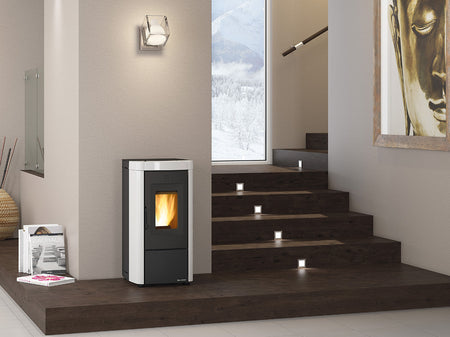 Extraflame Pelletofen Moira Evo weiß Ambientebild