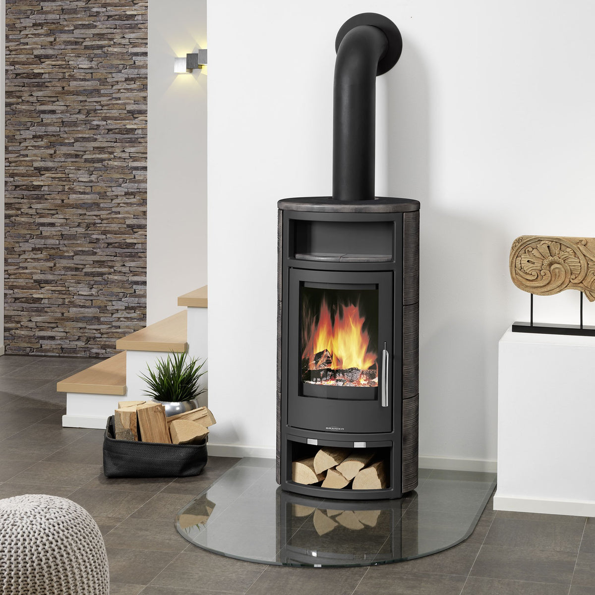 Oranier Polar 4 Korpus Stahl Schwarz mit Kachel Kaminofen 5 kW
