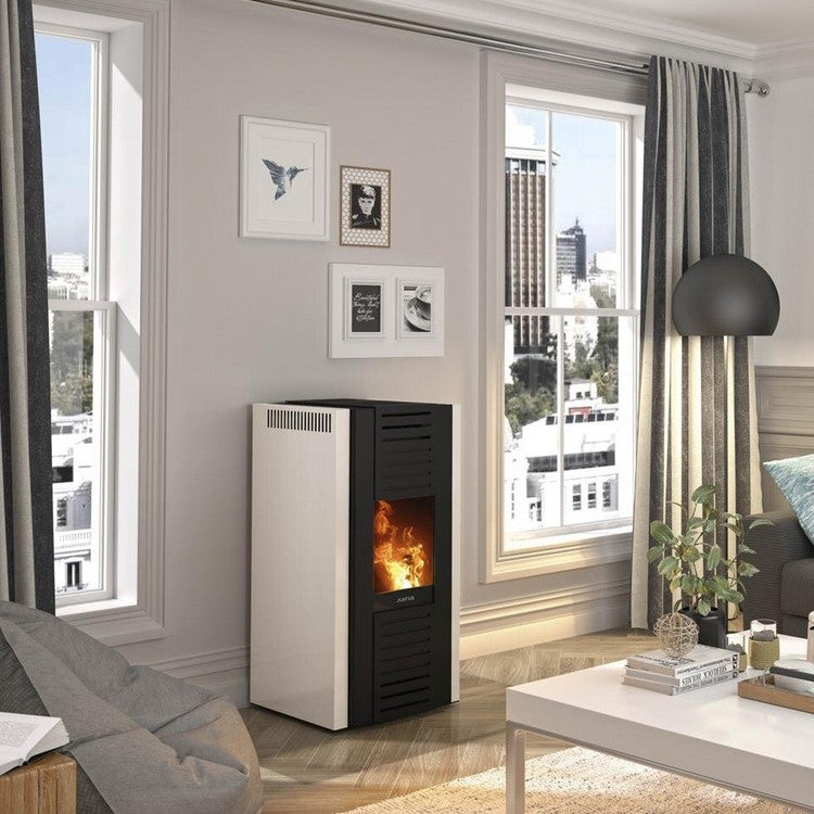 Justus Sirkos | Pelletofen | Stahl Schwarz | 6,0 kW | Bordeauxrot | Klimaworld