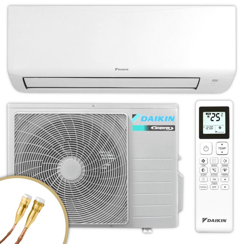 Daikin Sensira mit schlichtem weissem Wandgeraet, grauem Aussengeraet mit grossem Luefter und weisser Fernbedienung mit Quick-Connect Anschluesse | Klimaworld.com